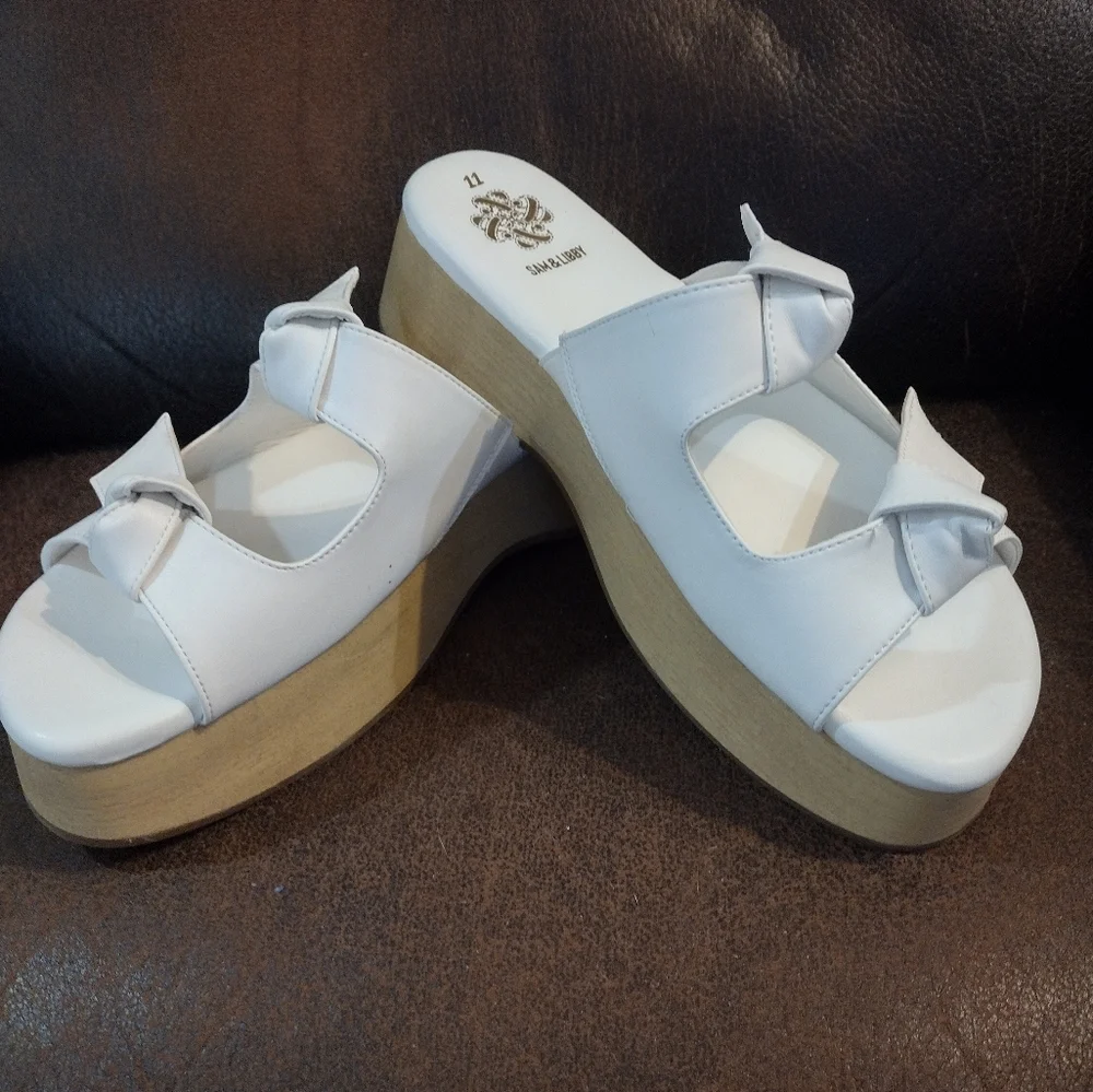 Sam & Libby size 11 Platform Sandals Indie WHITE Double Bow Slip On. Wooden